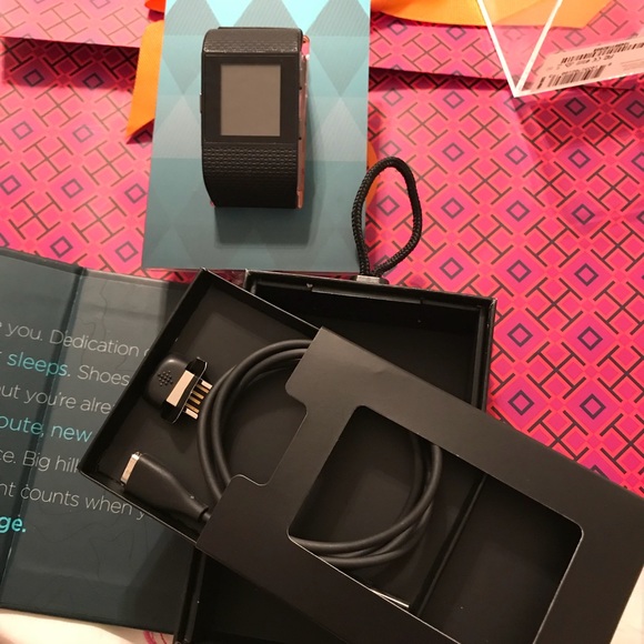 ❌SOLD❌FITBIT SURGE BLACK SMALL - Picture 2 of 5